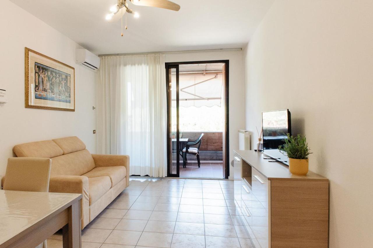 Appartamento Afrodite Desenzano del Garda Exterior foto